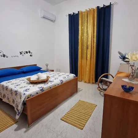 Al Manzil Apartment